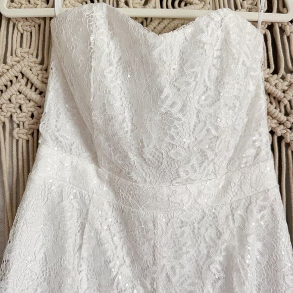 Lulus White Lace Strapless Jumpsuit – Size M | Bachelorette, Summer Bride - Picture 3 of 7